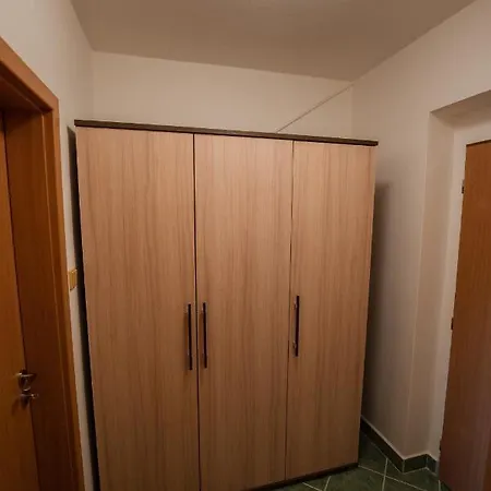 Guest house V Lukach *